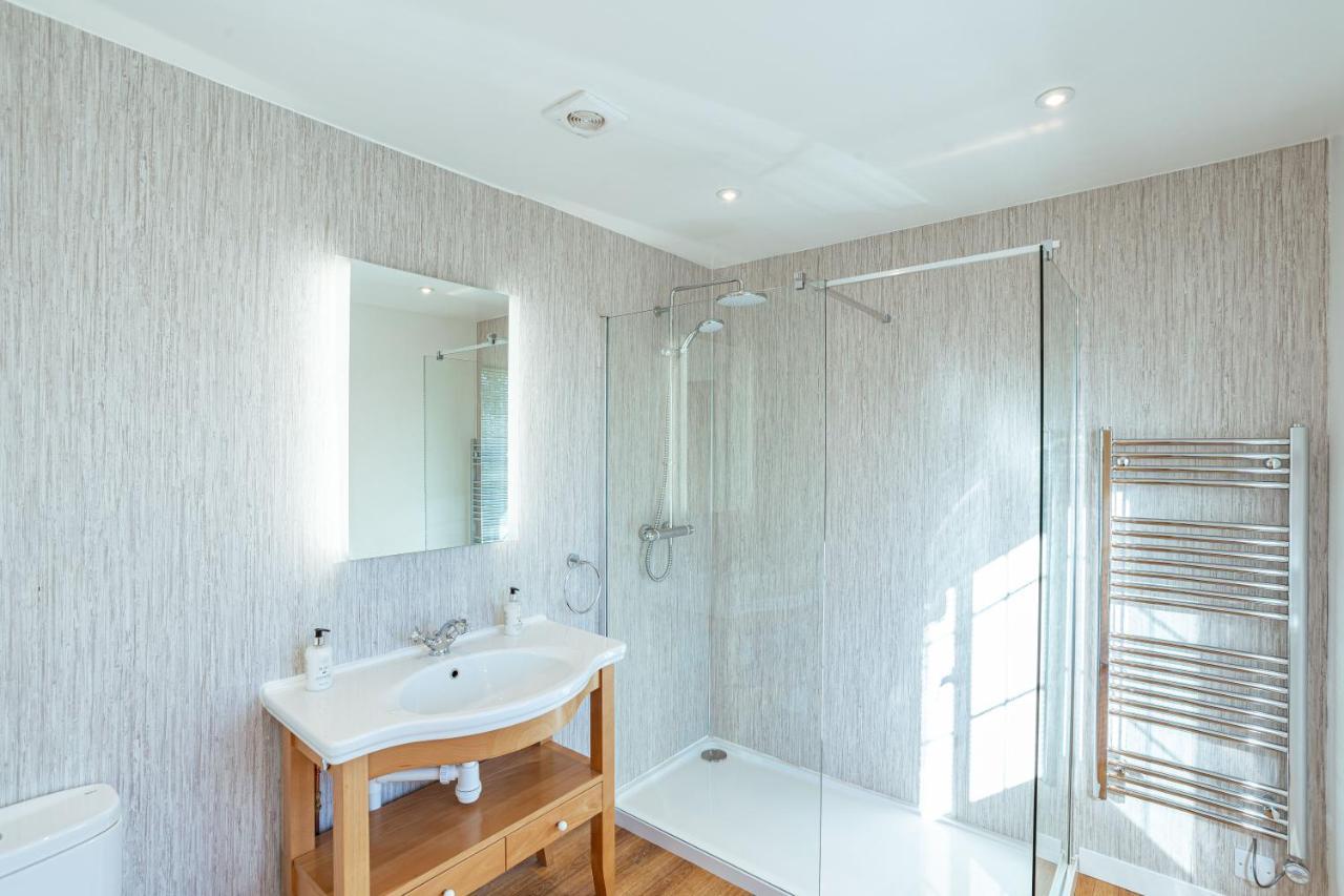 Sparrowhawk Cottage With Hot Tub Newton Stewart Exterior photo